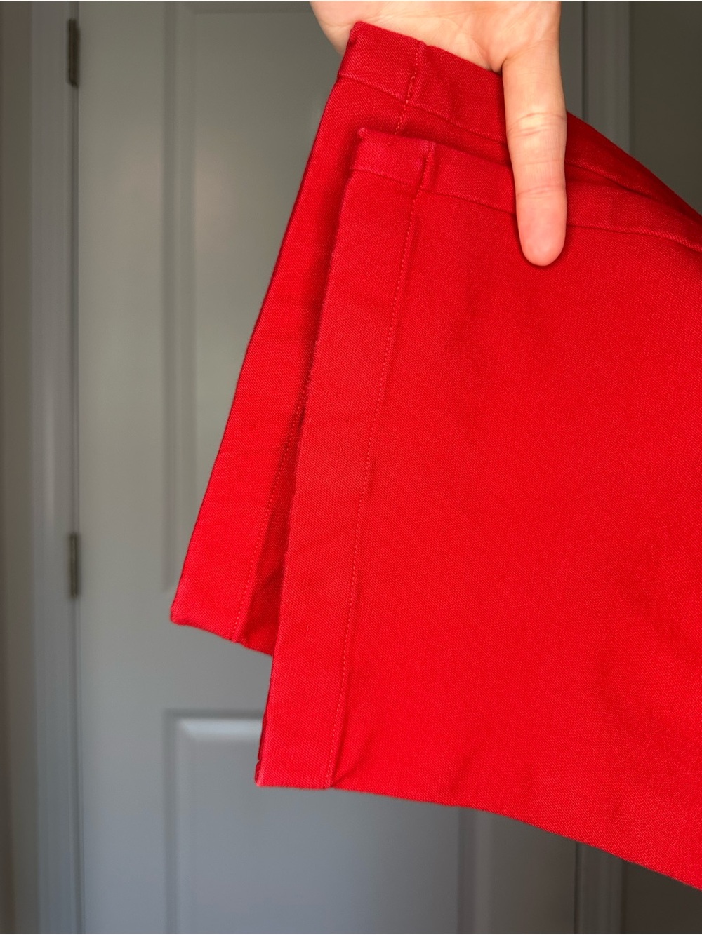 St. John Vibrant Red Trouser Pants Size 2 - Picture 8 of 10